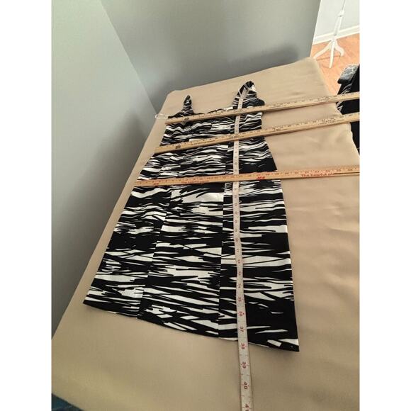 Calvin Klein Shift Dress Womens 12 White Black Geo Print Sleeveless Back Zipper - Picture 8 of 9